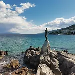 Soba U Opatiji Na Lipovici أوباتيا